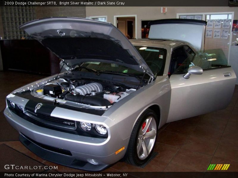 Bright Silver Metallic / Dark Slate Gray 2009 Dodge Challenger SRT8