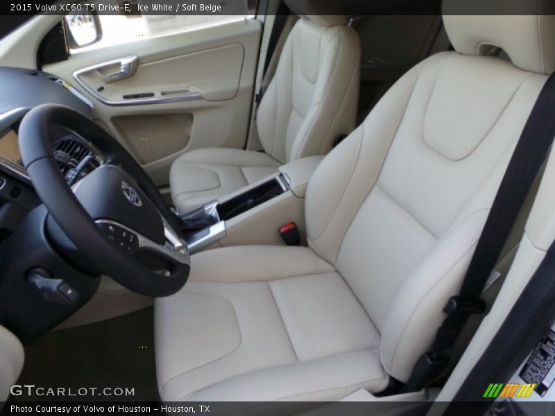Ice White / Soft Beige 2015 Volvo XC60 T5 Drive-E