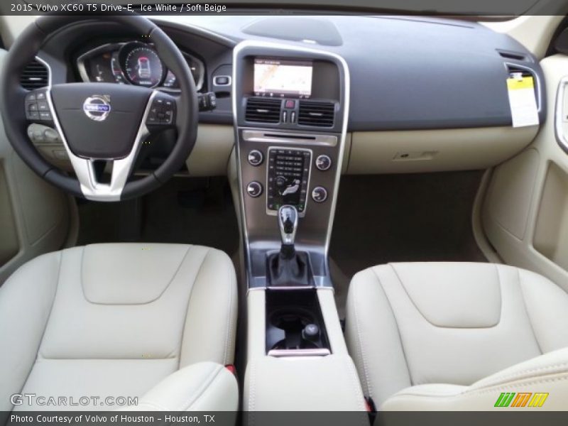 Ice White / Soft Beige 2015 Volvo XC60 T5 Drive-E