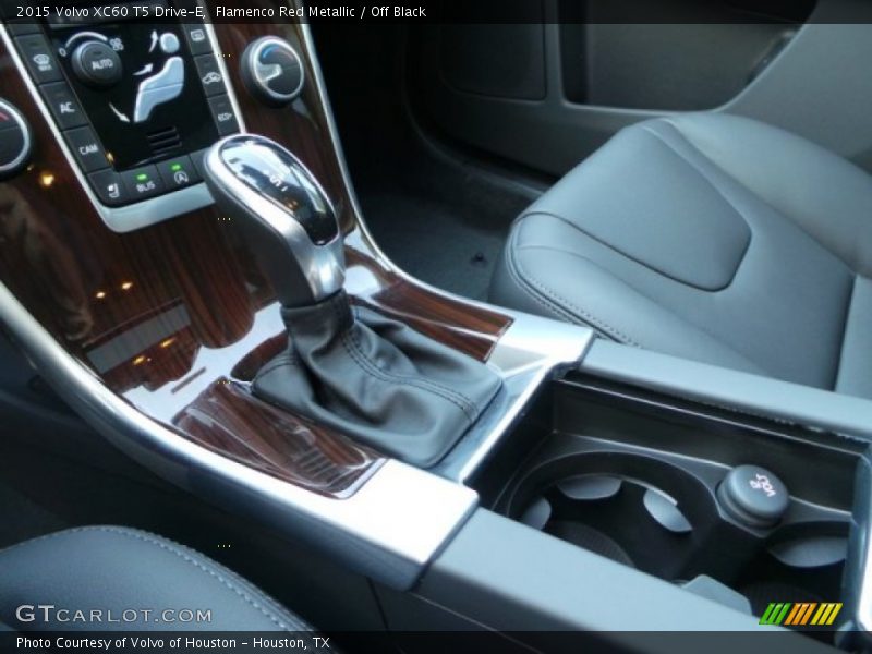 Flamenco Red Metallic / Off Black 2015 Volvo XC60 T5 Drive-E