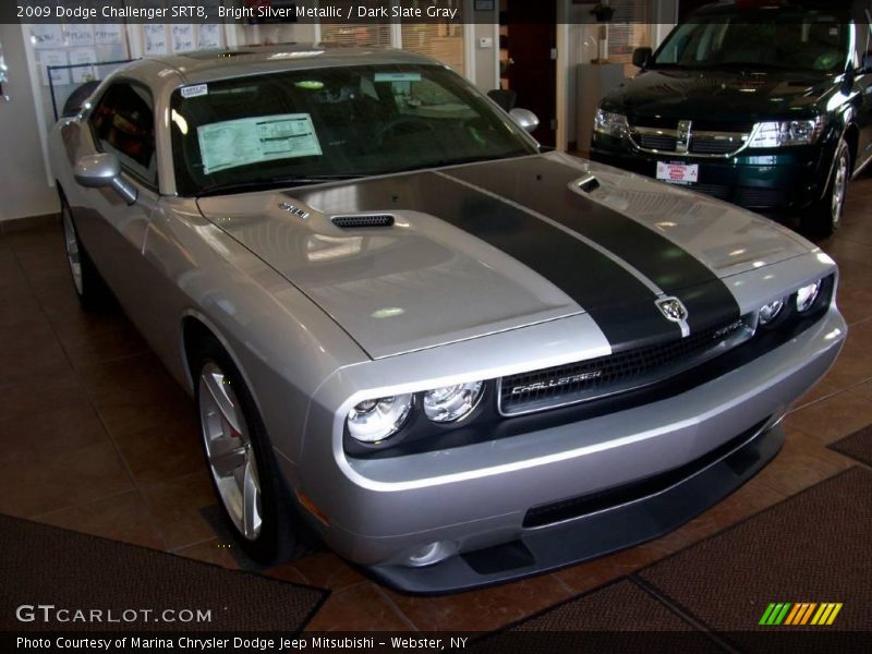 Bright Silver Metallic / Dark Slate Gray 2009 Dodge Challenger SRT8