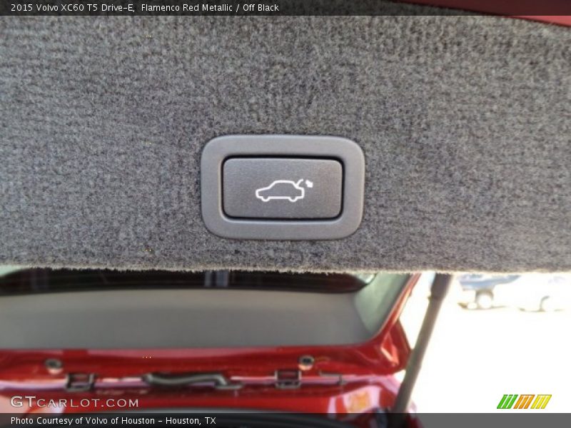 Flamenco Red Metallic / Off Black 2015 Volvo XC60 T5 Drive-E