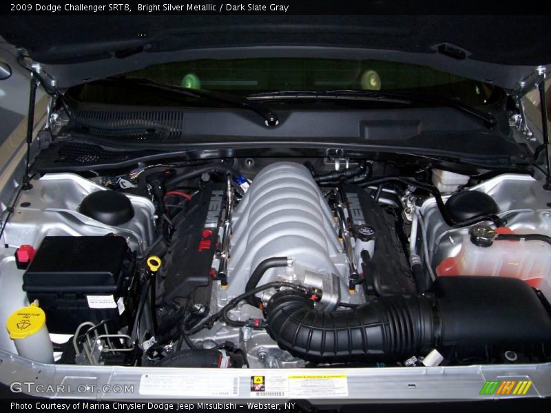 Bright Silver Metallic / Dark Slate Gray 2009 Dodge Challenger SRT8