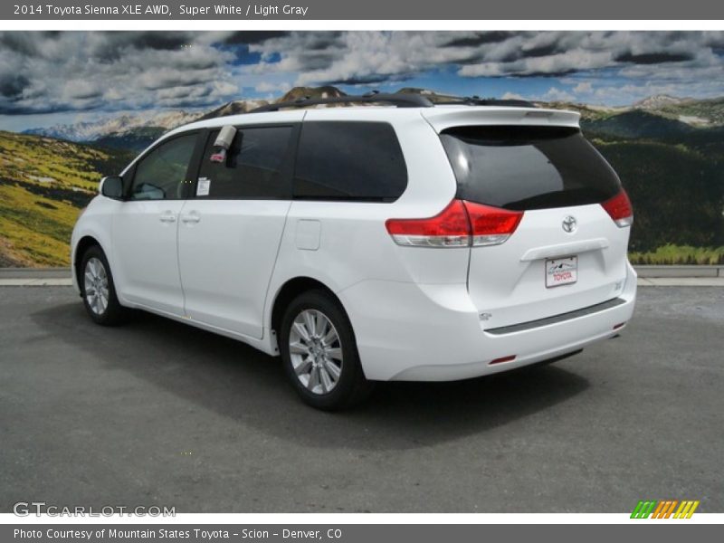 Super White / Light Gray 2014 Toyota Sienna XLE AWD