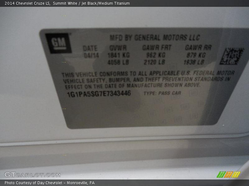 Summit White / Jet Black/Medium Titanium 2014 Chevrolet Cruze LS