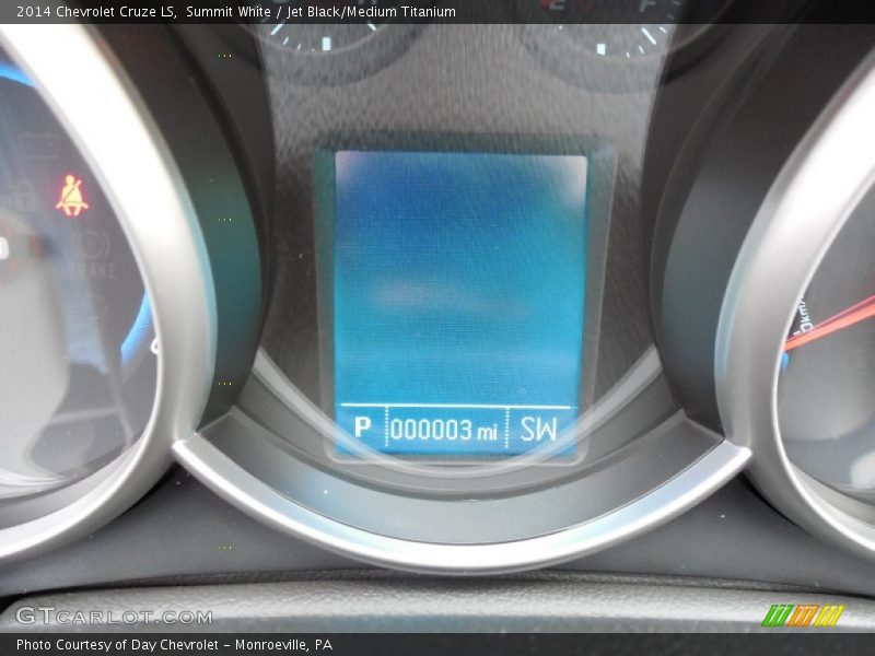 Summit White / Jet Black/Medium Titanium 2014 Chevrolet Cruze LS