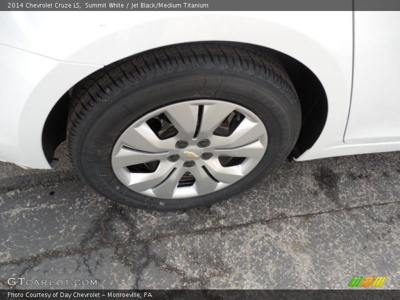 Summit White / Jet Black/Medium Titanium 2014 Chevrolet Cruze LS