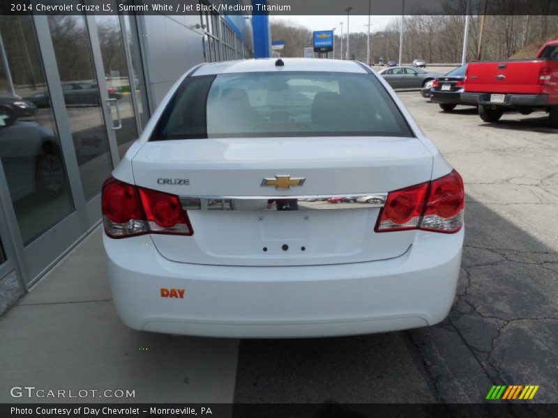 Summit White / Jet Black/Medium Titanium 2014 Chevrolet Cruze LS