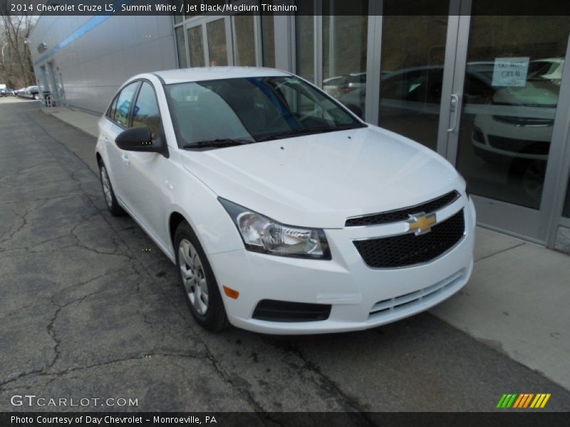 Summit White / Jet Black/Medium Titanium 2014 Chevrolet Cruze LS