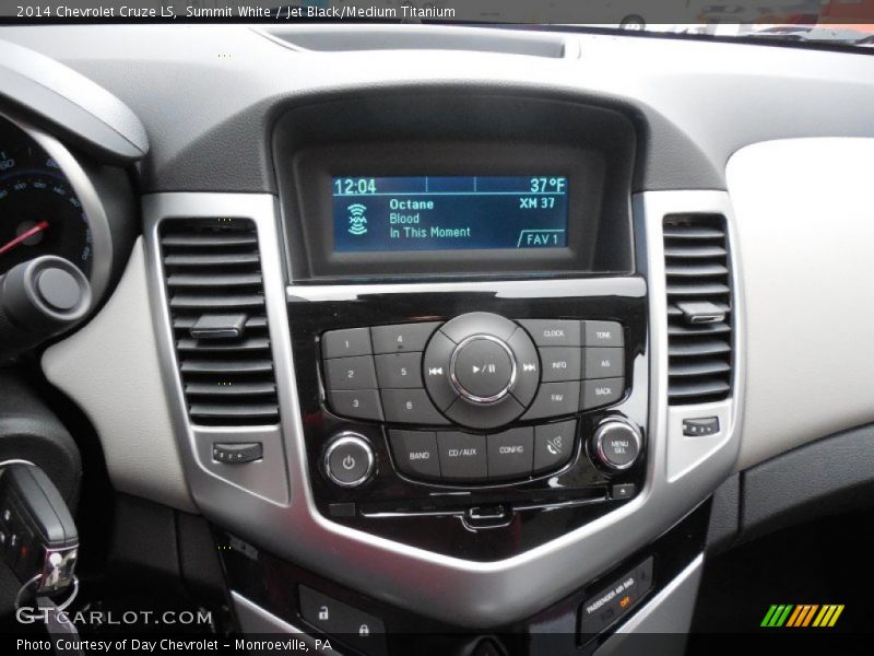 Summit White / Jet Black/Medium Titanium 2014 Chevrolet Cruze LS