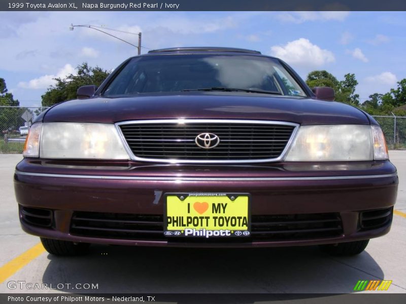 Napa Burgundy Red Pearl / Ivory 1999 Toyota Avalon XL