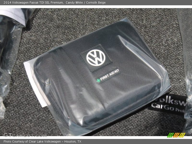 Candy White / Cornsilk Beige 2014 Volkswagen Passat TDI SEL Premium