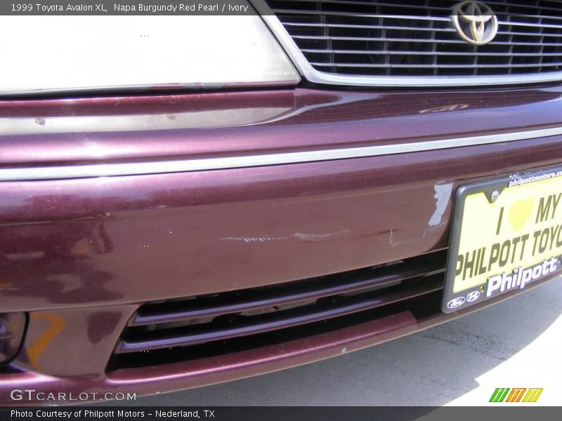 Napa Burgundy Red Pearl / Ivory 1999 Toyota Avalon XL