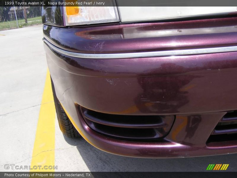 Napa Burgundy Red Pearl / Ivory 1999 Toyota Avalon XL
