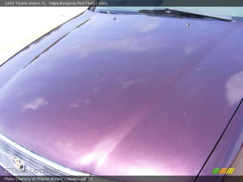 Napa Burgundy Red Pearl / Ivory 1999 Toyota Avalon XL