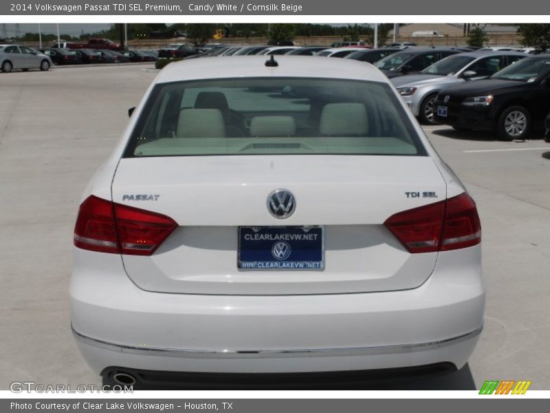 Candy White / Cornsilk Beige 2014 Volkswagen Passat TDI SEL Premium