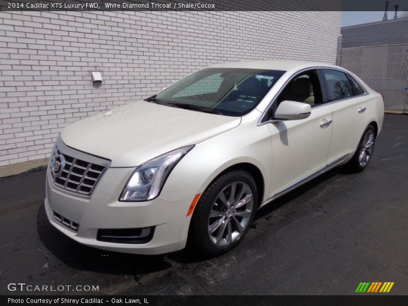 White Diamond Tricoat / Shale/Cocoa 2014 Cadillac XTS Luxury FWD