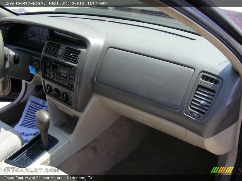 Napa Burgundy Red Pearl / Ivory 1999 Toyota Avalon XL