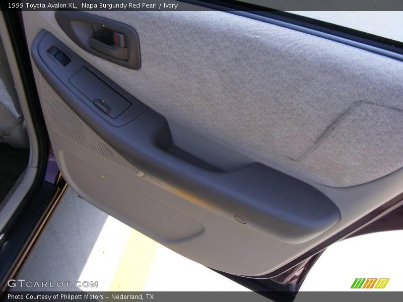 Napa Burgundy Red Pearl / Ivory 1999 Toyota Avalon XL