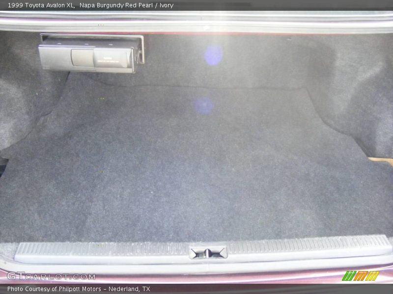 Napa Burgundy Red Pearl / Ivory 1999 Toyota Avalon XL