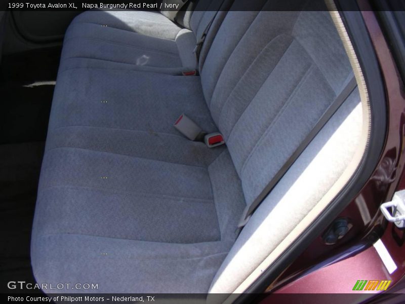 Napa Burgundy Red Pearl / Ivory 1999 Toyota Avalon XL