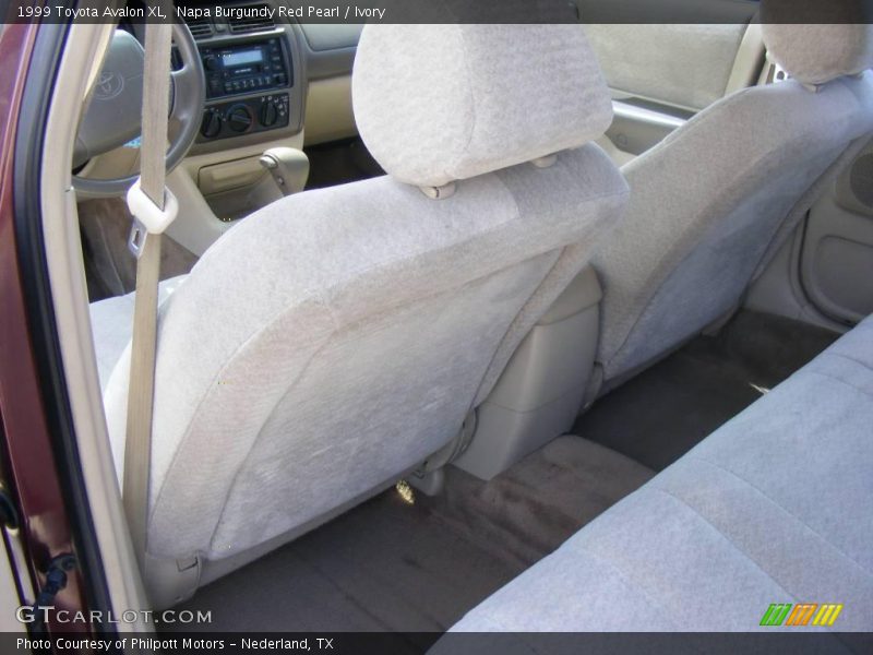Napa Burgundy Red Pearl / Ivory 1999 Toyota Avalon XL