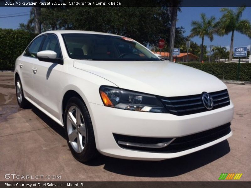 Candy White / Cornsilk Beige 2013 Volkswagen Passat 2.5L SE