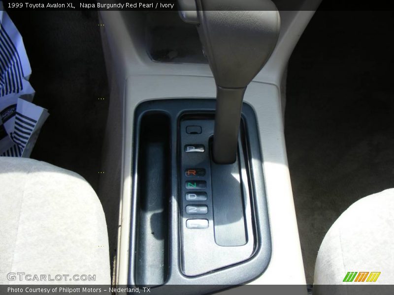 Napa Burgundy Red Pearl / Ivory 1999 Toyota Avalon XL