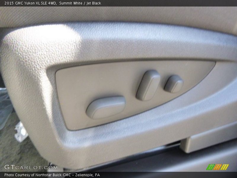 Summit White / Jet Black 2015 GMC Yukon XL SLE 4WD