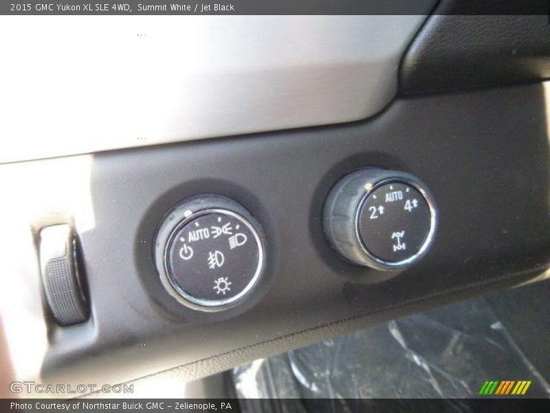 Summit White / Jet Black 2015 GMC Yukon XL SLE 4WD