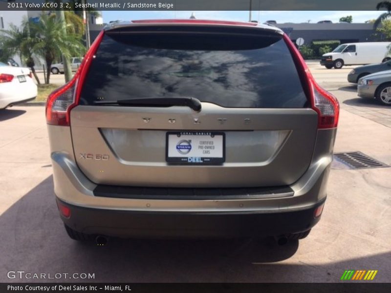 Seashell Metallic / Sandstone Beige 2011 Volvo XC60 3.2
