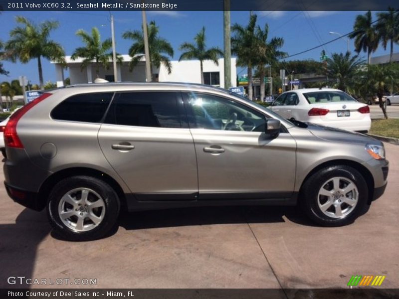 Seashell Metallic / Sandstone Beige 2011 Volvo XC60 3.2