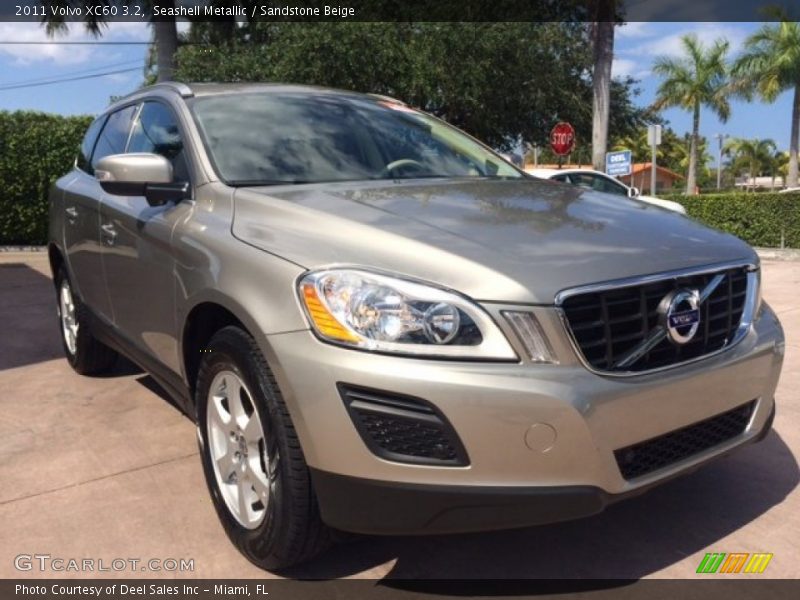 Front 3/4 View of 2011 XC60 3.2