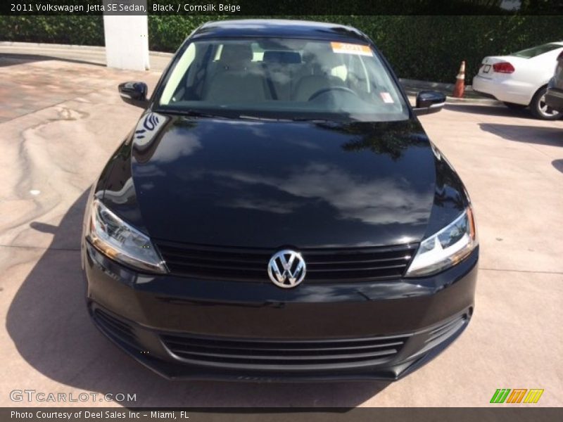 Black / Cornsilk Beige 2011 Volkswagen Jetta SE Sedan