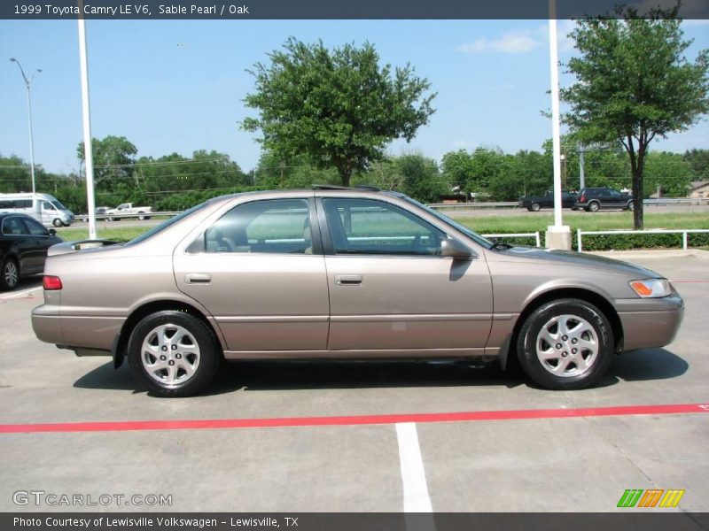 Sable Pearl / Oak 1999 Toyota Camry LE V6