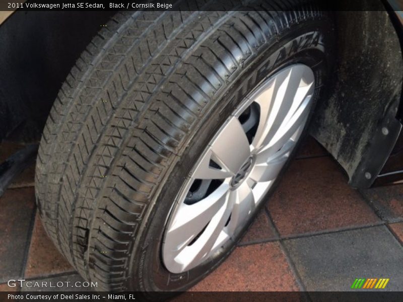 Black / Cornsilk Beige 2011 Volkswagen Jetta SE Sedan