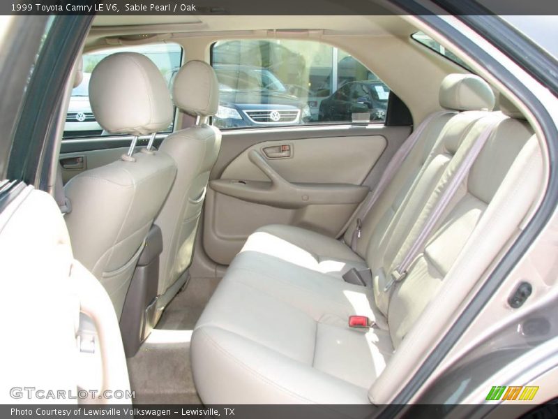 Sable Pearl / Oak 1999 Toyota Camry LE V6