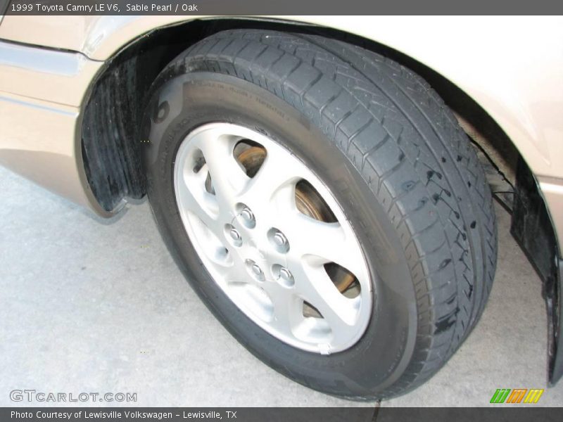 Sable Pearl / Oak 1999 Toyota Camry LE V6