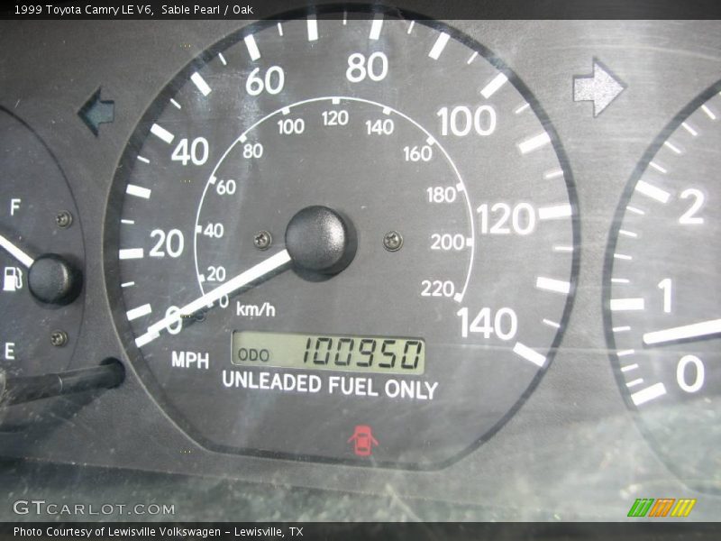 Sable Pearl / Oak 1999 Toyota Camry LE V6