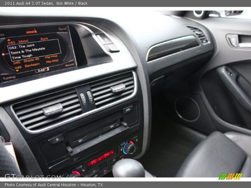 Ibis White / Black 2011 Audi A4 2.0T Sedan