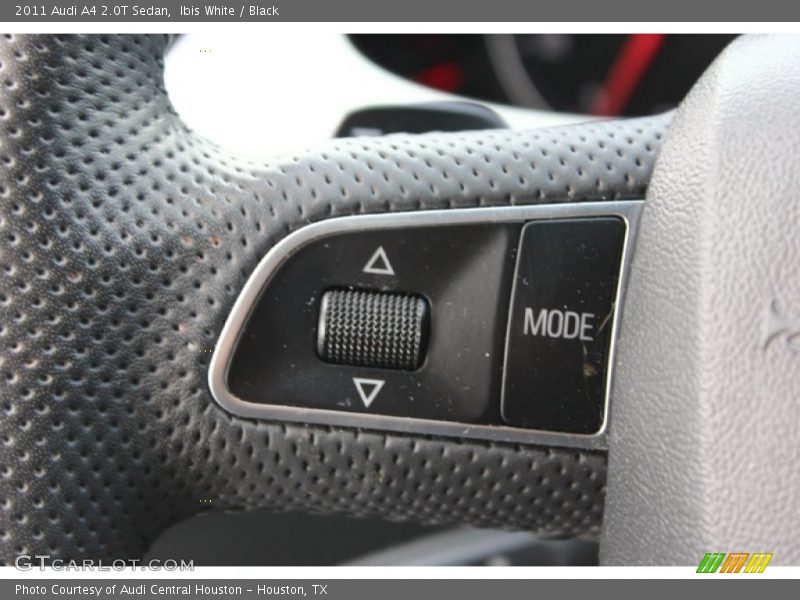 Controls of 2011 A4 2.0T Sedan