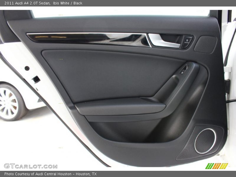 Ibis White / Black 2011 Audi A4 2.0T Sedan