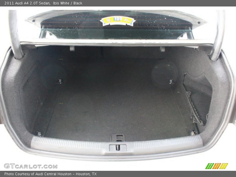  2011 A4 2.0T Sedan Trunk