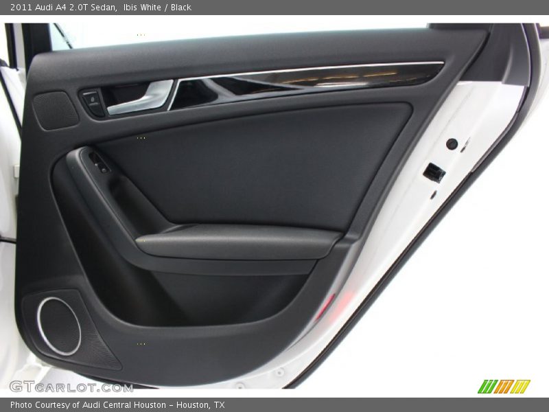 Door Panel of 2011 A4 2.0T Sedan