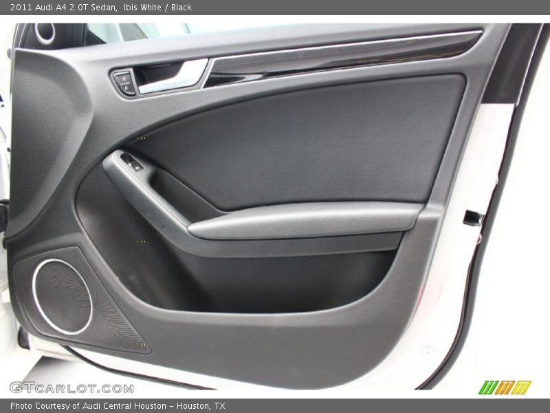 Ibis White / Black 2011 Audi A4 2.0T Sedan