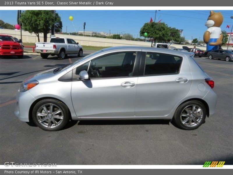 Classic Silver Metallic / Dark Gray 2013 Toyota Yaris SE 5 Door