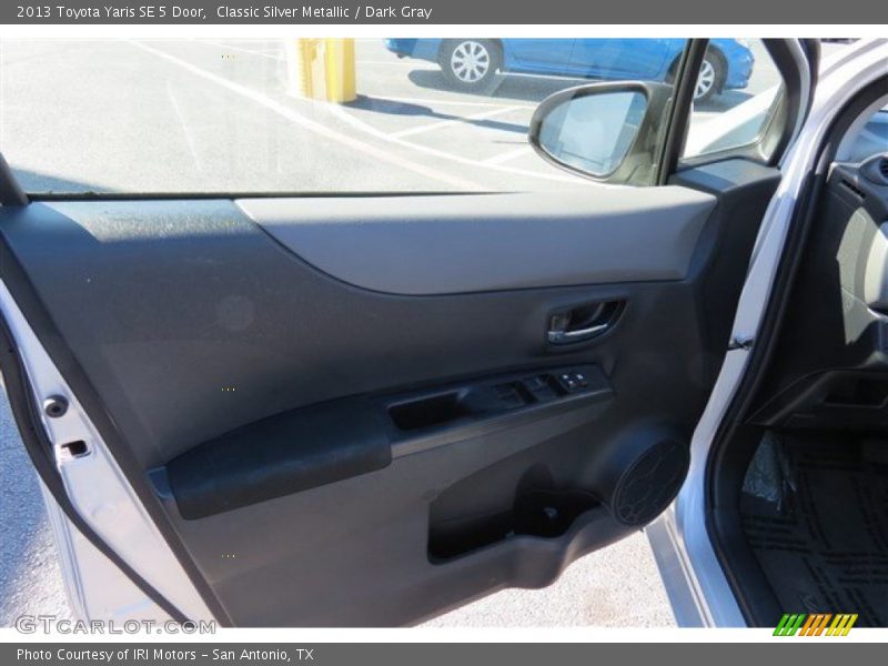 Classic Silver Metallic / Dark Gray 2013 Toyota Yaris SE 5 Door