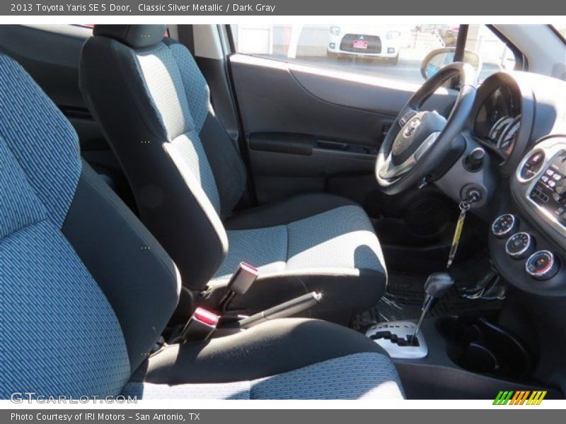 Classic Silver Metallic / Dark Gray 2013 Toyota Yaris SE 5 Door