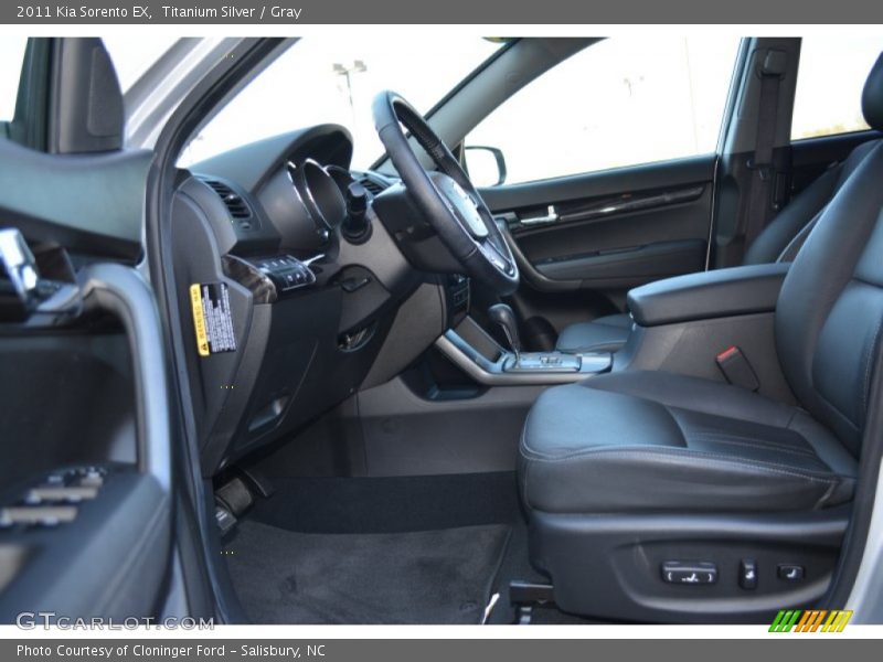 Titanium Silver / Gray 2011 Kia Sorento EX