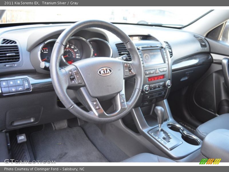 Titanium Silver / Gray 2011 Kia Sorento EX